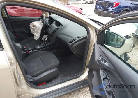 2018 Ford Focus Se z USA, uszkodzony, nr VIN 1FADP3K28JL301327